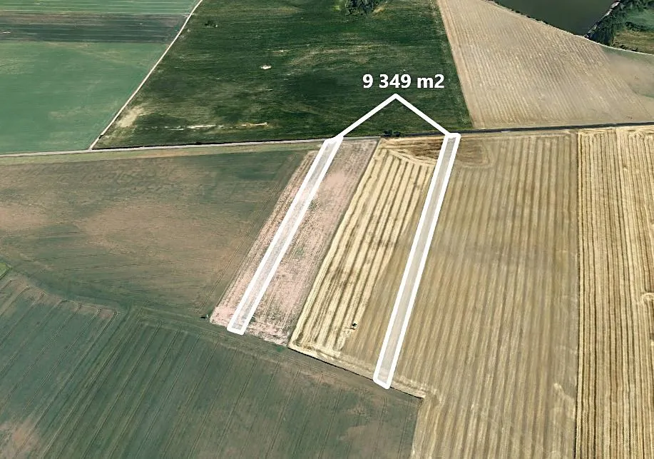 Prodej podílu 1/5 pole 1869 m²